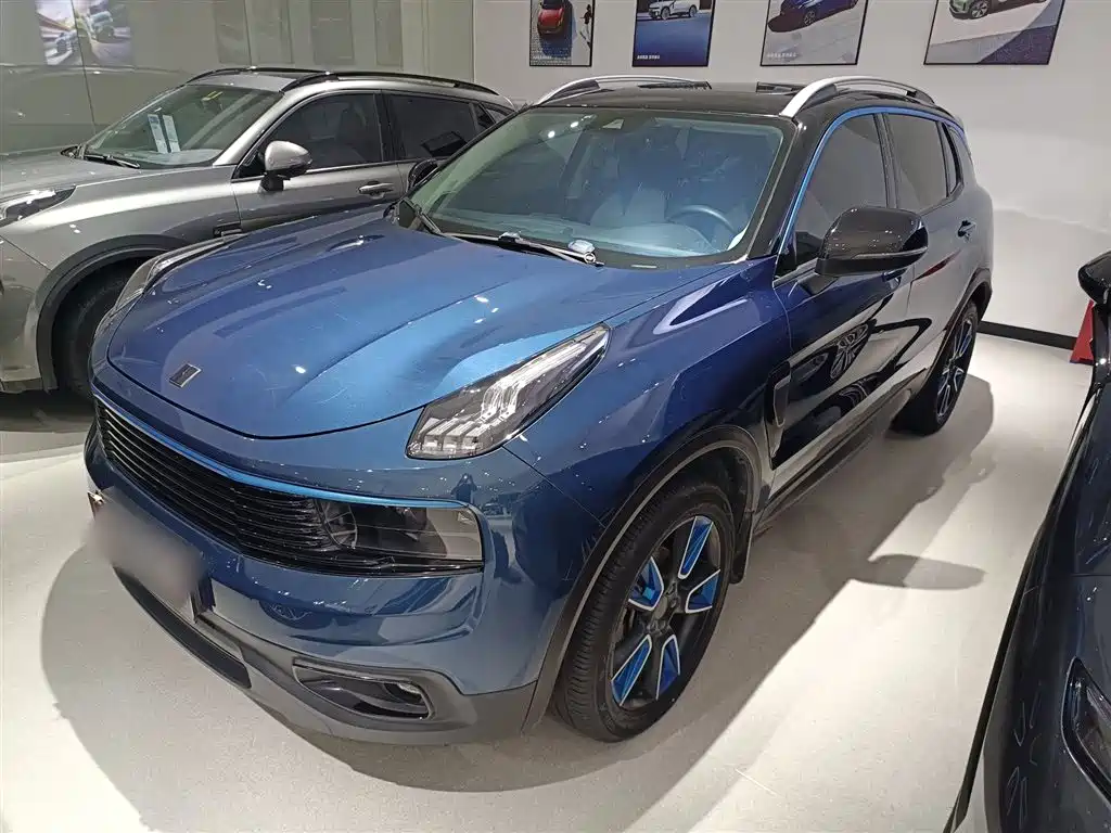 Lynk & Co 01 2017 2.0T 2WD Pro Shine Edition