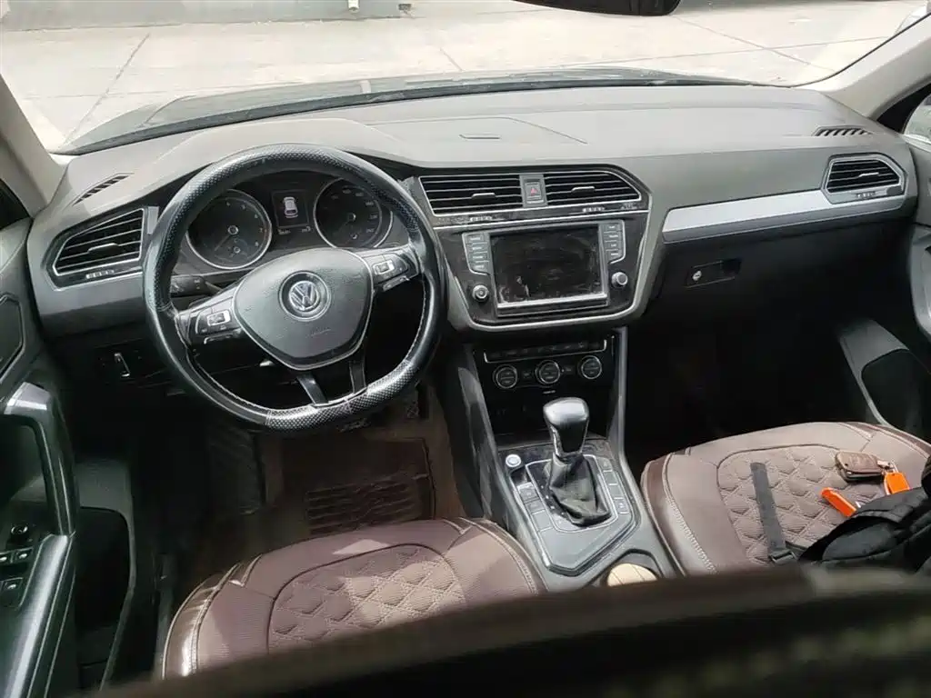Volkswagen Tiguan L 2018 330TSI Automatic 2WD Luxury Edition фото 16