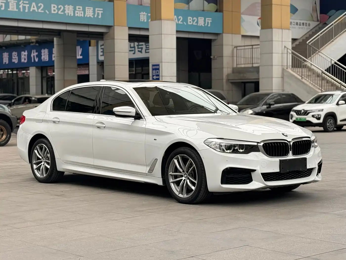 BMW 5 Series 2020 525Li M Sport Package фото 3