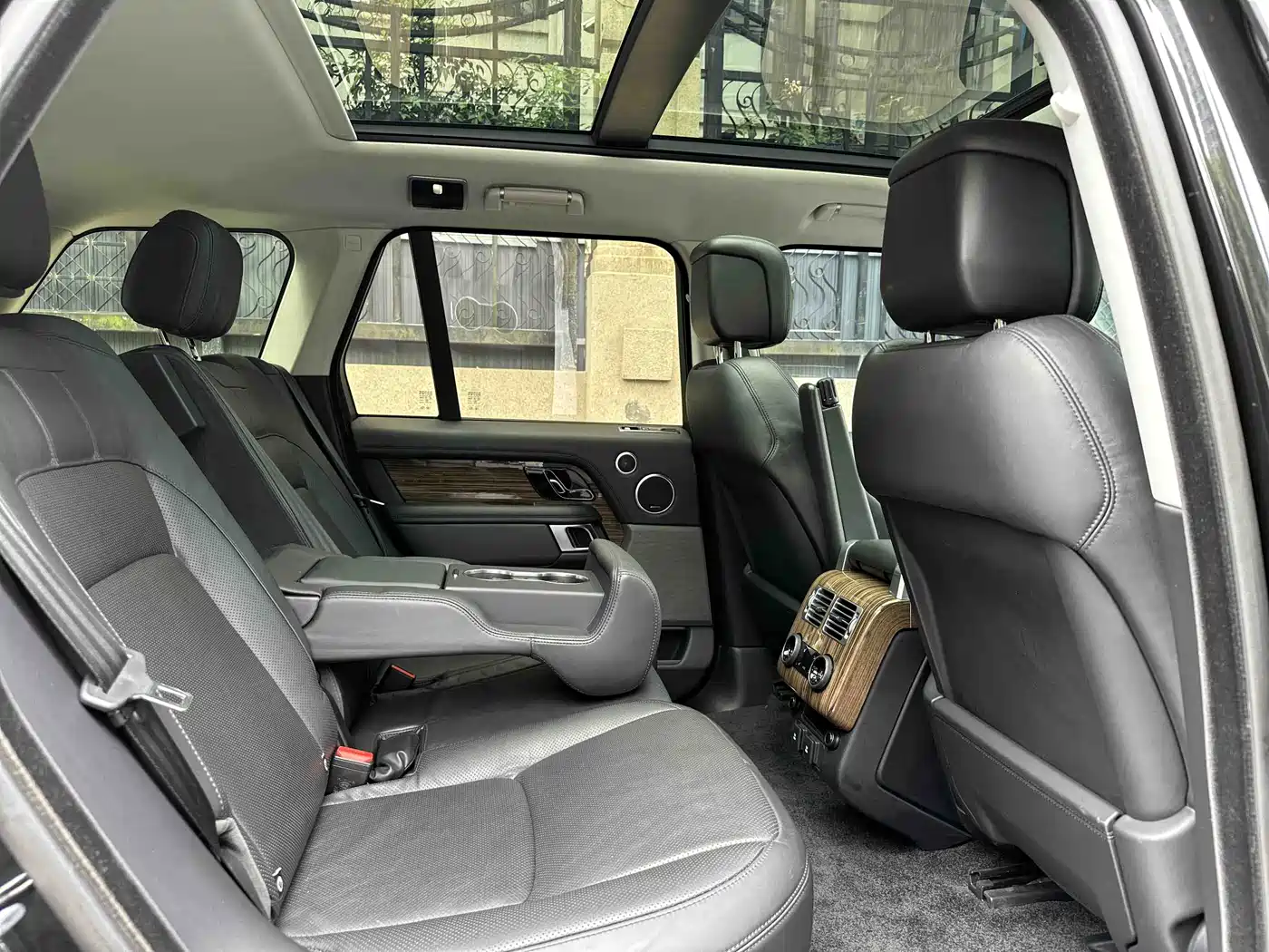 Land Rover Range Rover 2018 3.0 SC V6 Vogue Heritage Edition фото 11