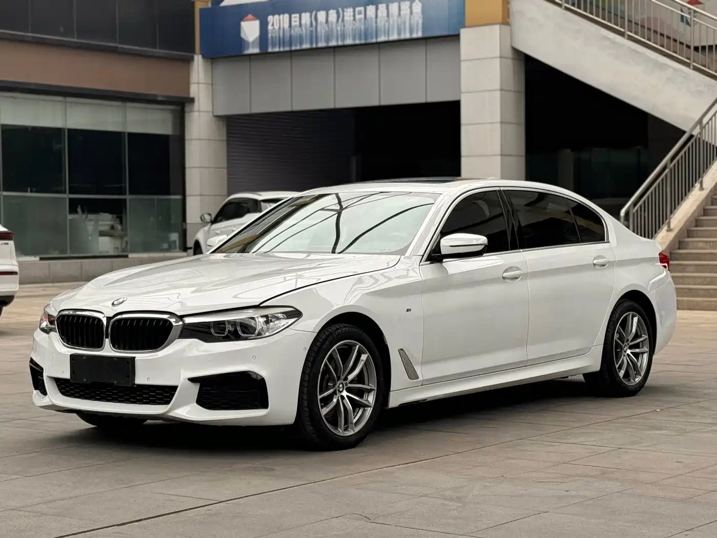 BMW 5 Series 2020 525Li M Sport Package