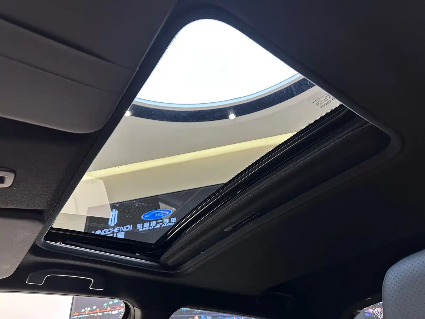 Infiniti ESQ 2014 1.6T Dynamic Edition фото 12