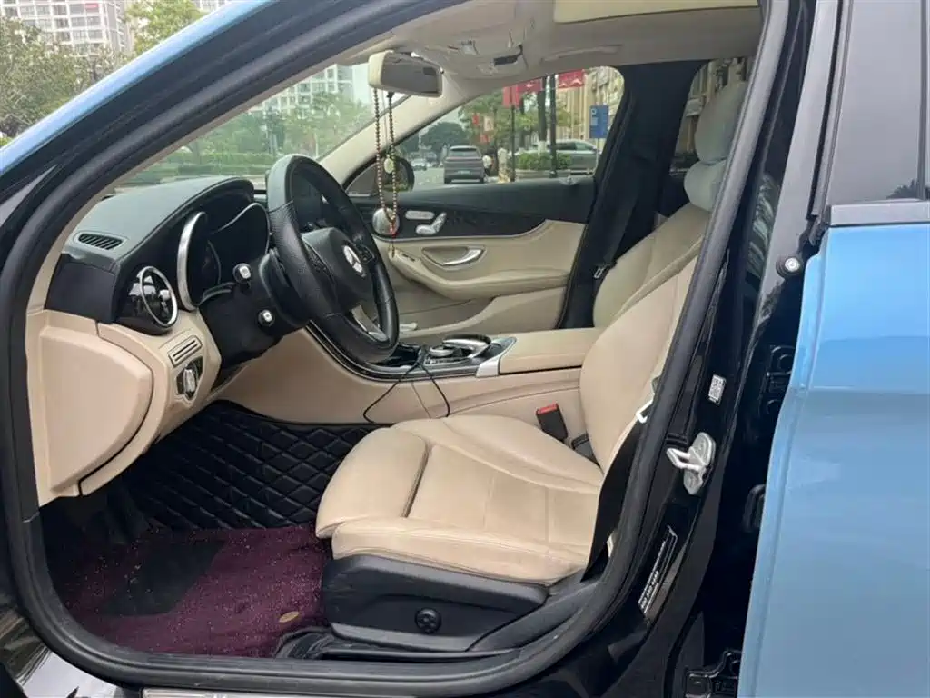 Mercedes-Benz C-Class 2015 C 200 L Sport фото 4
