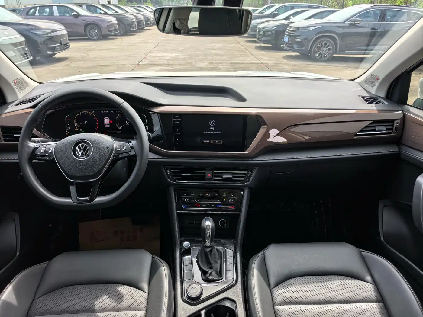 Volkswagen Tharu 2021 330TSI 4WD Luxury Plus фото 7