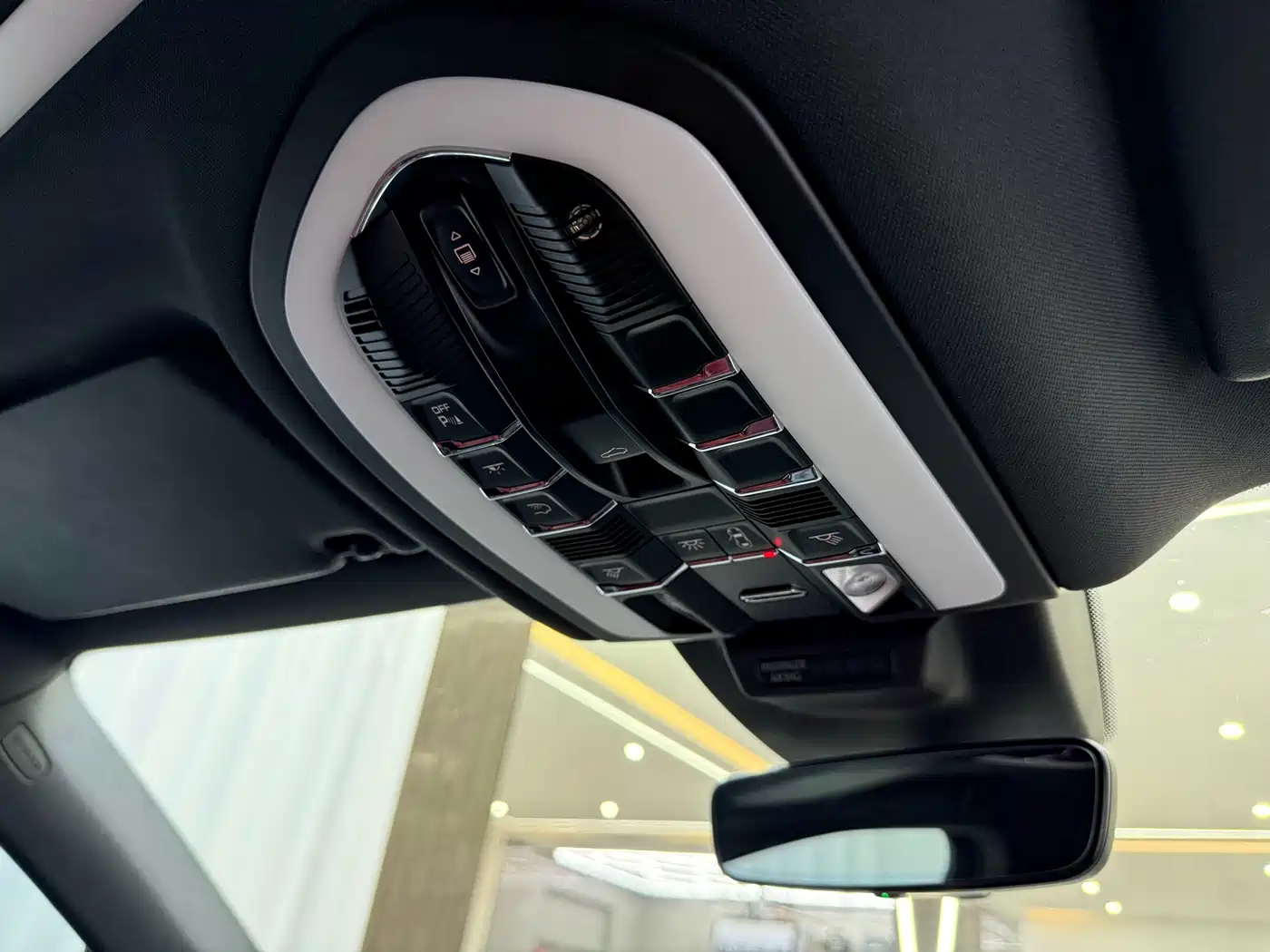 Porsche Macan 2022 Macan 2.0T фото 9