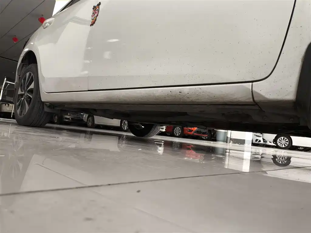 Toyota Levin 2018 185T CVT Premium Edition China V фото 21