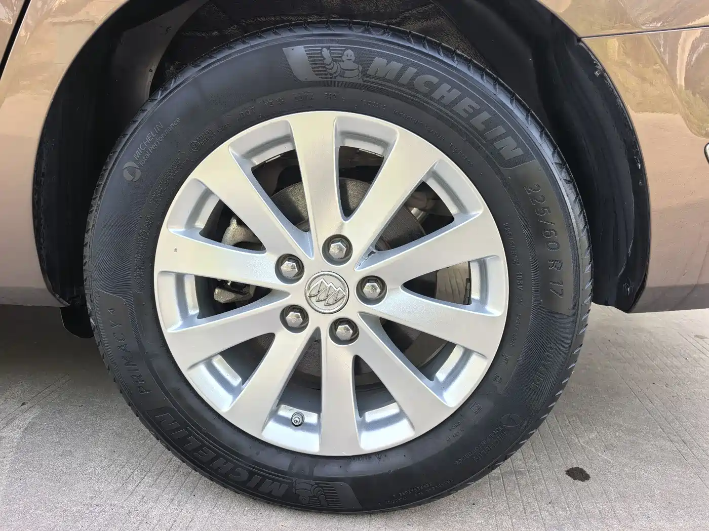 Buick GL8 2018 28T Premium Model China VI фото 10