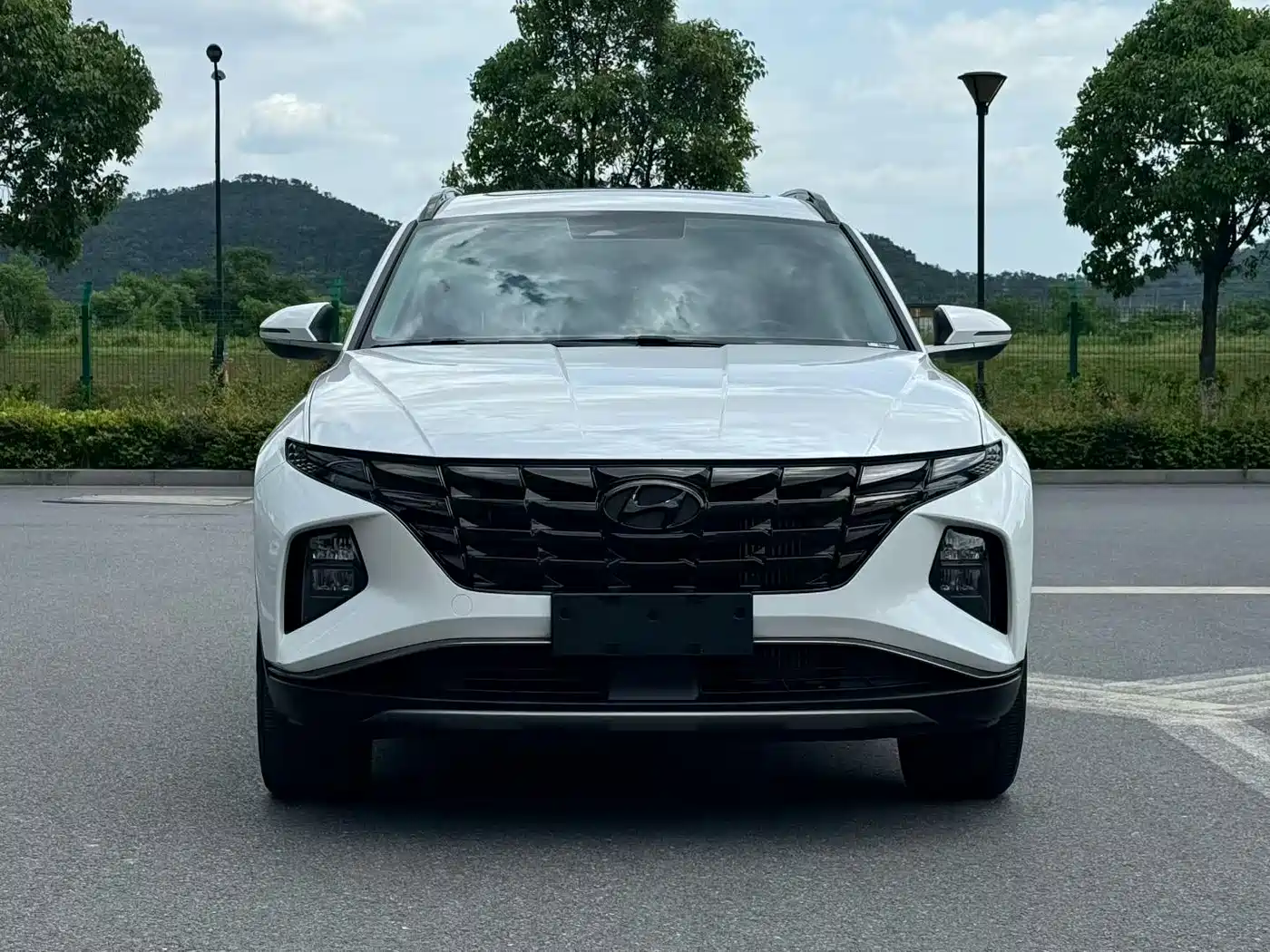 Hyundai Tucson 2023 Tucson L 1.5T Automatic 2WD DLX Luxury Edition фото 3
