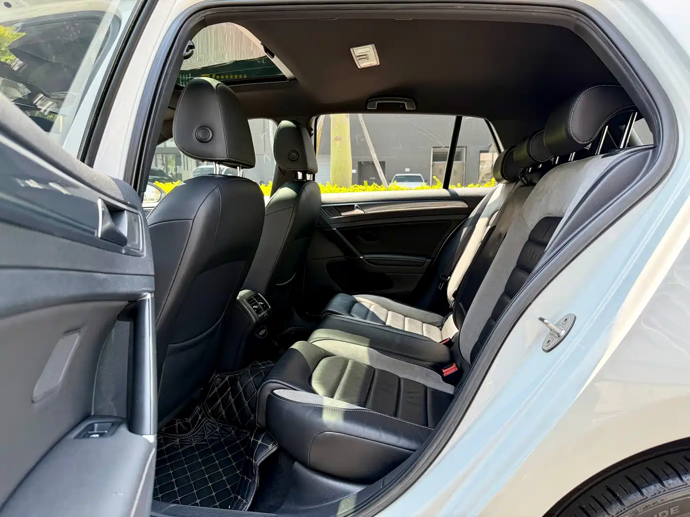 Volkswagen Golf 2019 280TSI DSG R-Line China VI фото 16