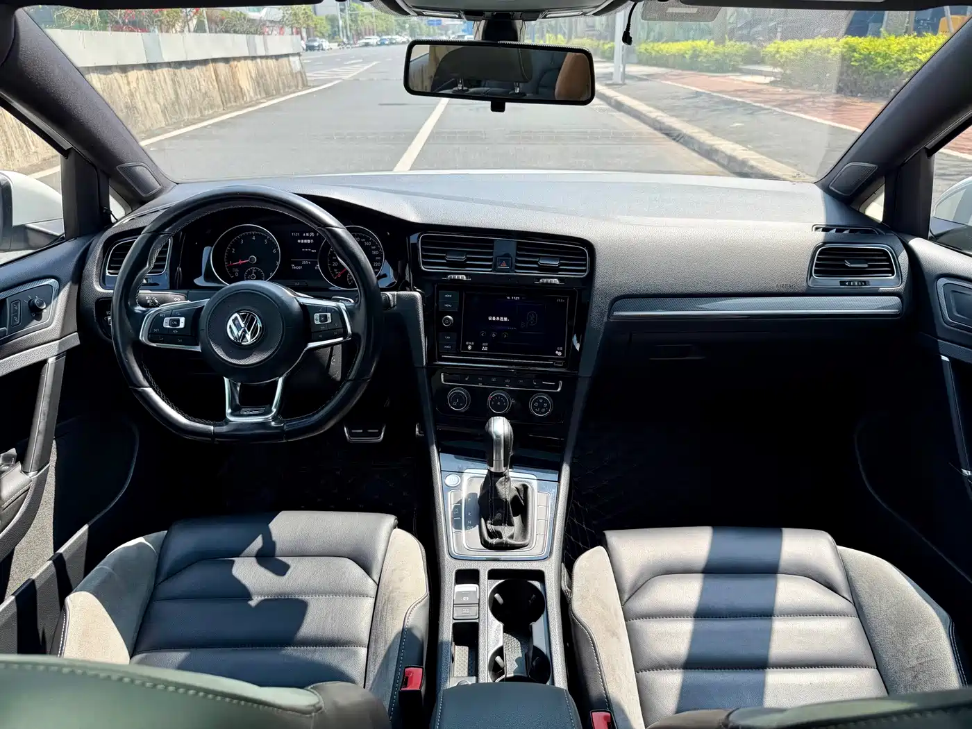 Volkswagen Golf 2019 280TSI DSG R-Line China VI фото 24