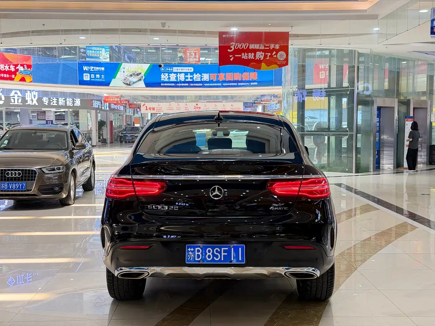 Mercedes-Benz GLE Coupe 2017 GLE 320 4MATIC Coupe SUV фото 6