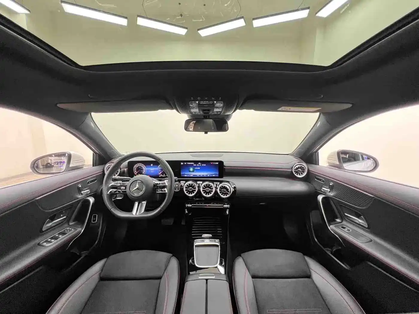 Mercedes-Benz A-Class 2025 2025 A 200 L Fashion Edition