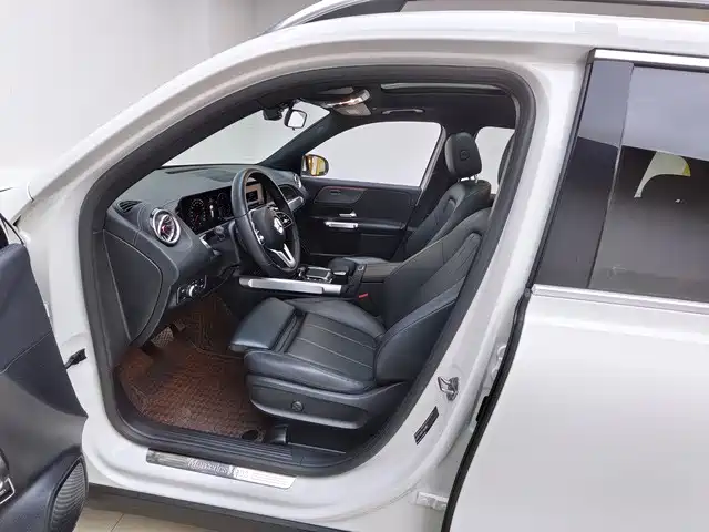 Mercedes-Benz GLB 2022 Model GLB 200 Fashion Edition фото 7