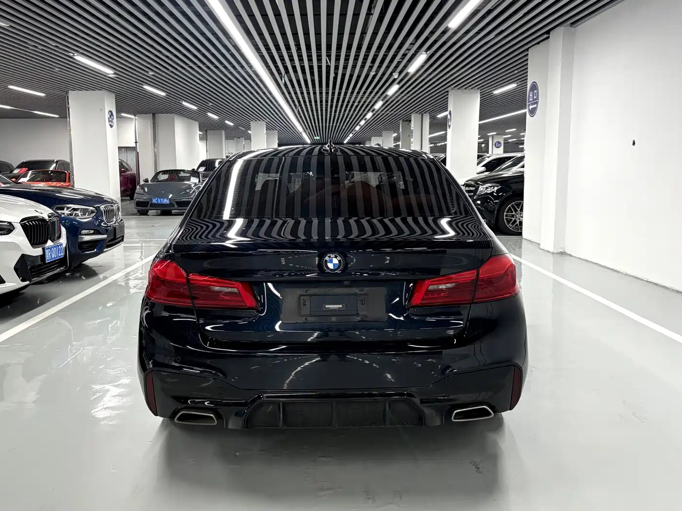 BMW 5 Series 2020 530Li Exclusive M Sport Package фото 16
