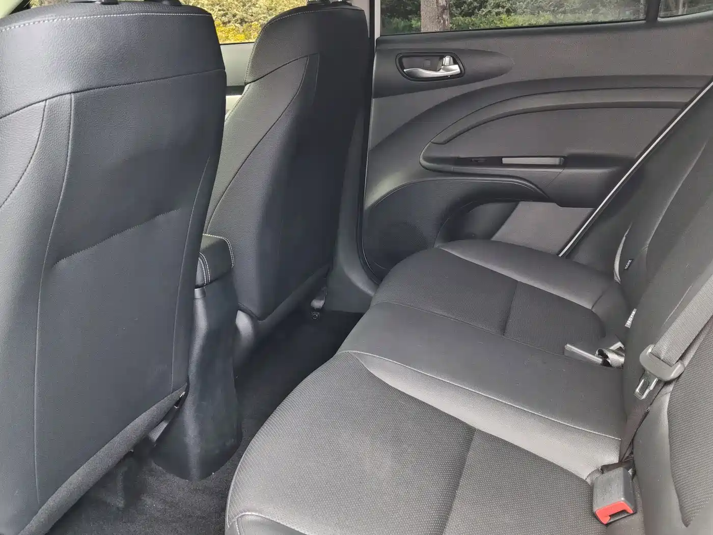Kia KX1 2025 2026 1.4L Sunroof Edition