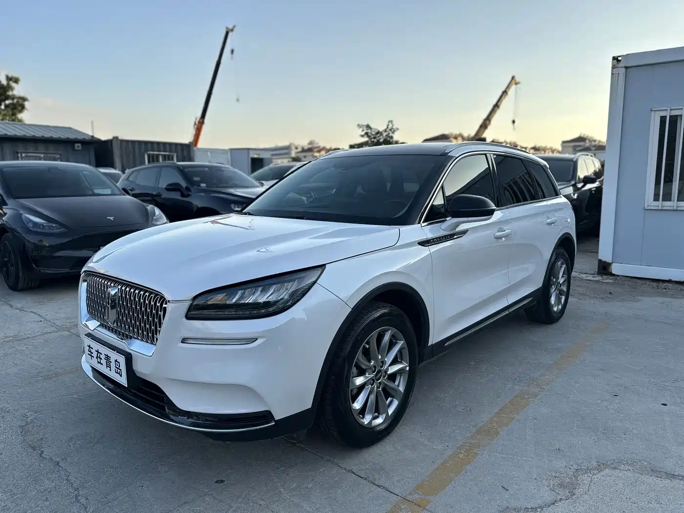 Фото 1 - Lincoln Adventurer