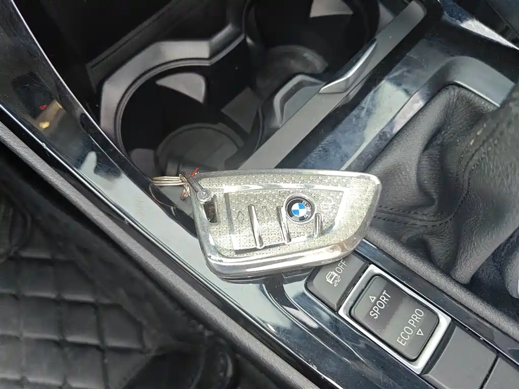 BMW X1 2019 sDrive18Li Premium Model фото 14