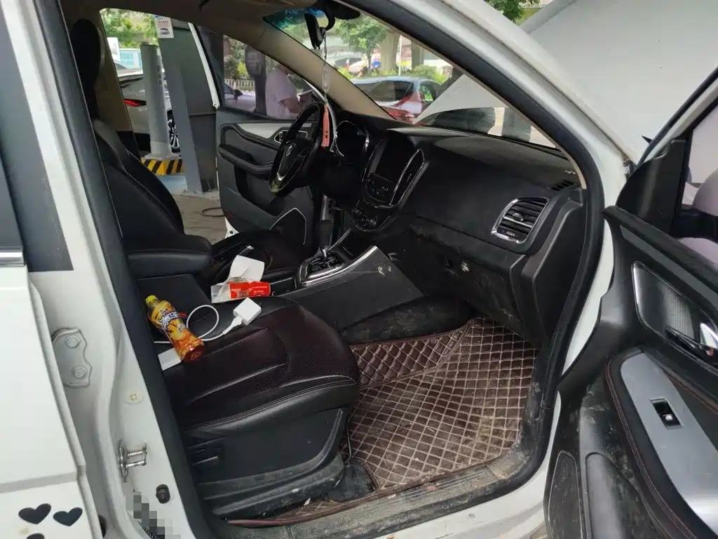 Baojun 560 2017 2016 1.8L iAMT Luxury
