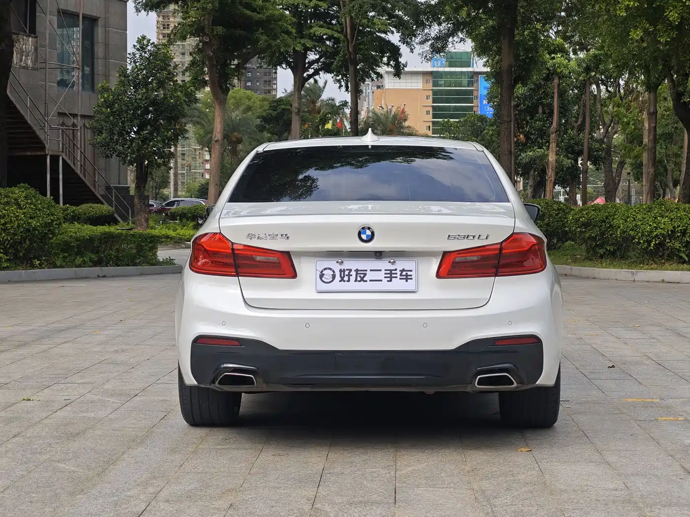 BMW 5 Series 2019 530Li Leading M Sport Package фото 6