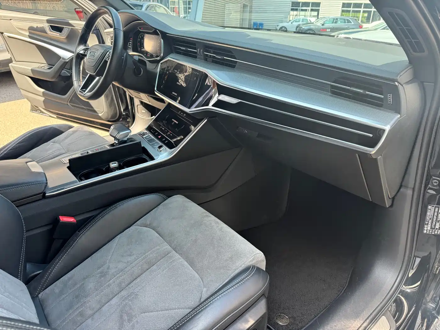 Audi A6L 2023 Facelift 45 TFSI Premium Dynamic фото 29