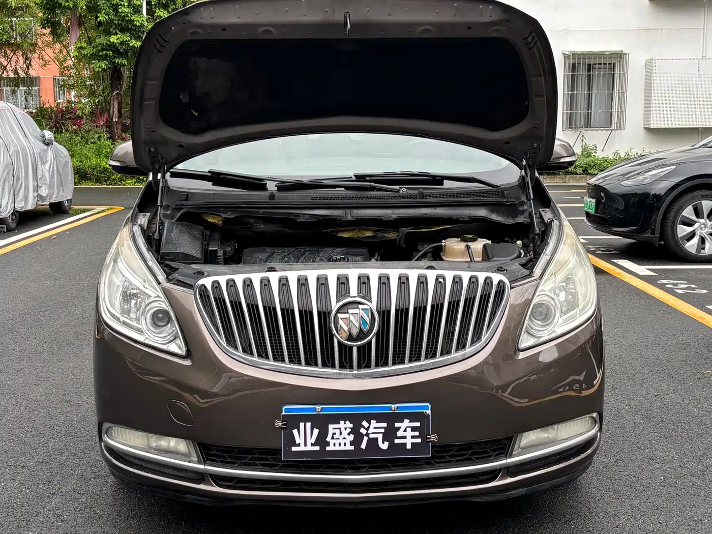 Buick GL8 2011 2.4L CT Luxury Business Comfort Edition фото 17