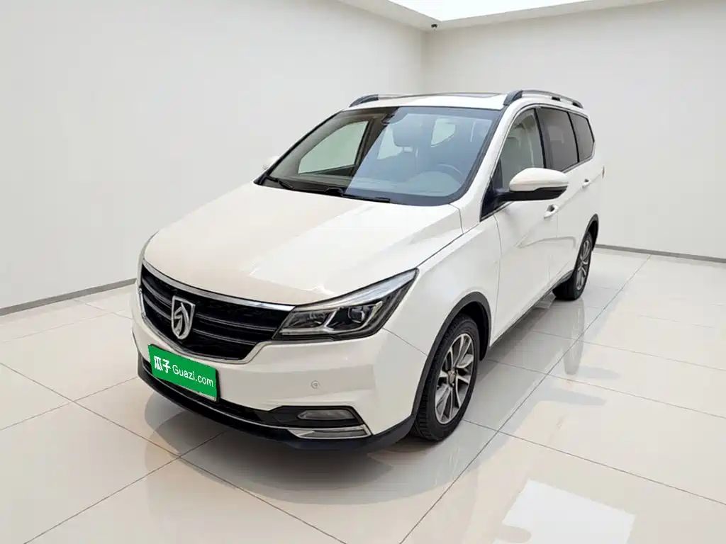 Фото 2 - Baojun 730