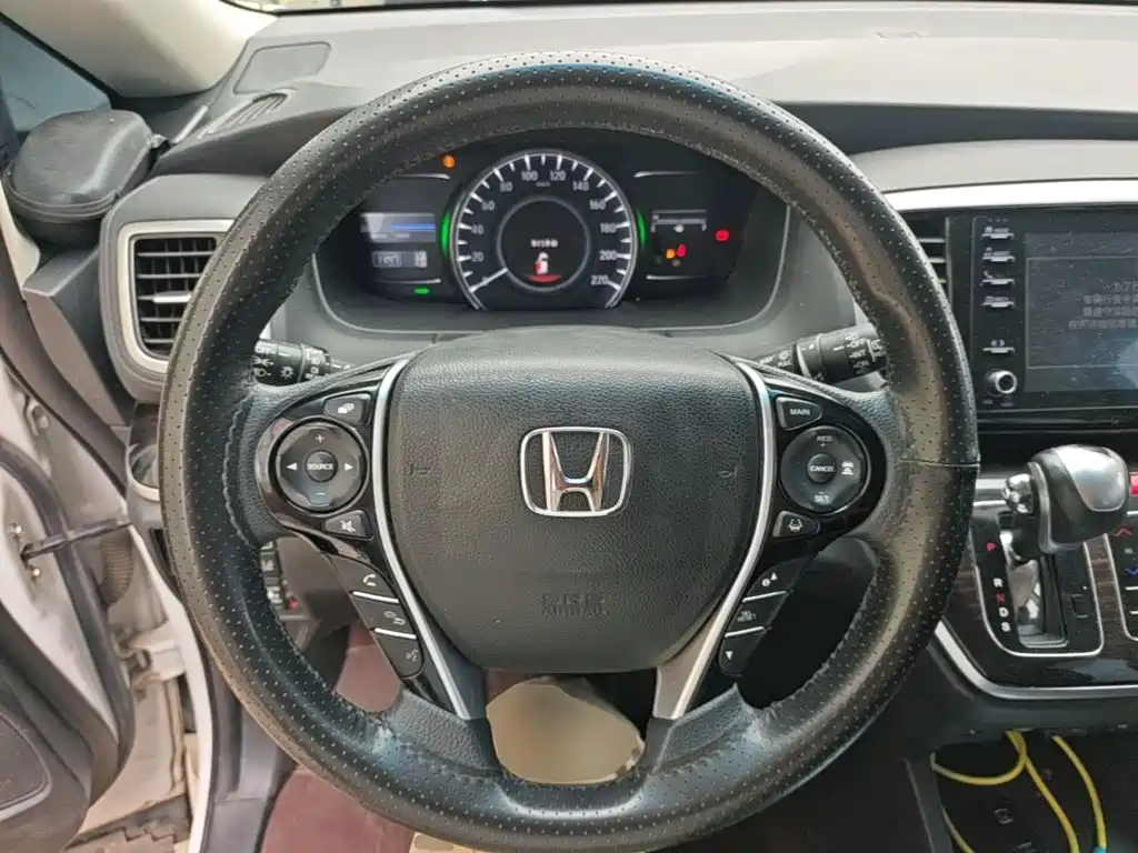 Фото 11 - Honda Odyssey