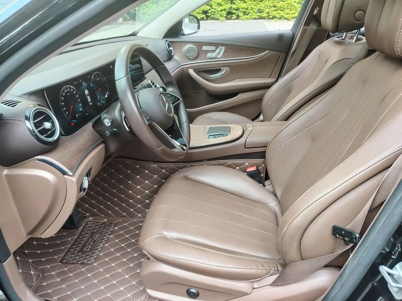 Mercedes-Benz E-Class 2021 E 300 L Fashion фото 10