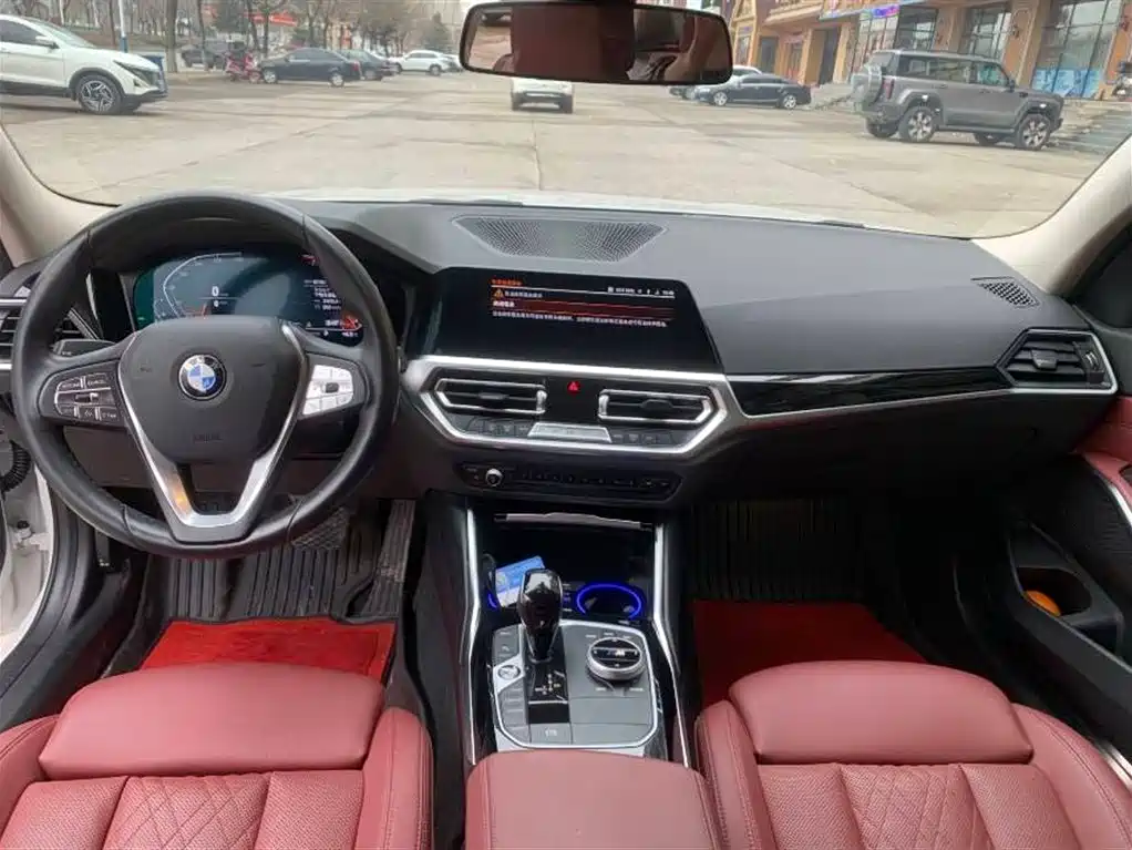 BMW 3 Series 2022 320i Sport Package фото 13