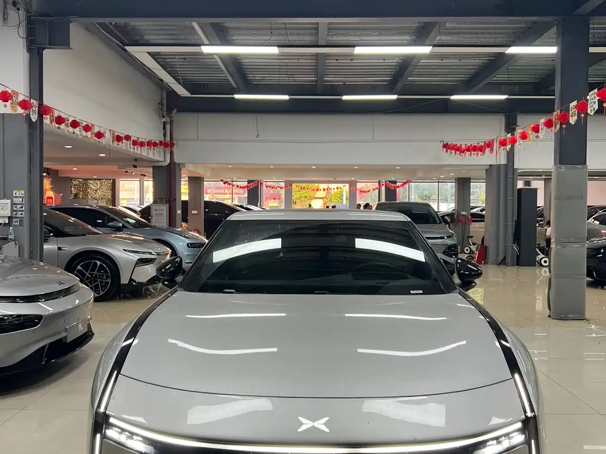 Фото 1 - XPeng P7