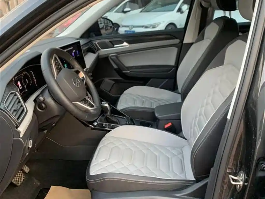 Volkswagen Tayron 2023 280TSI 2WD Luxury Plus Advanced Edition фото 6
