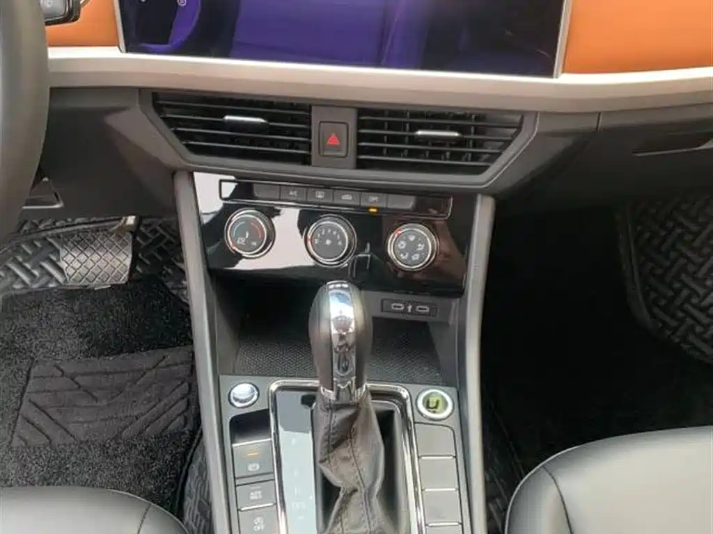 Volkswagen Bora 2023 200TSI DSG Smart Edition фото 13