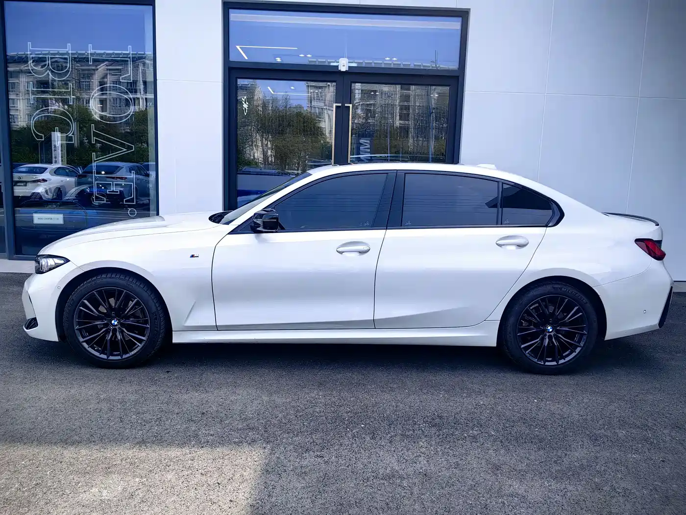 BMW 3-SERIES
