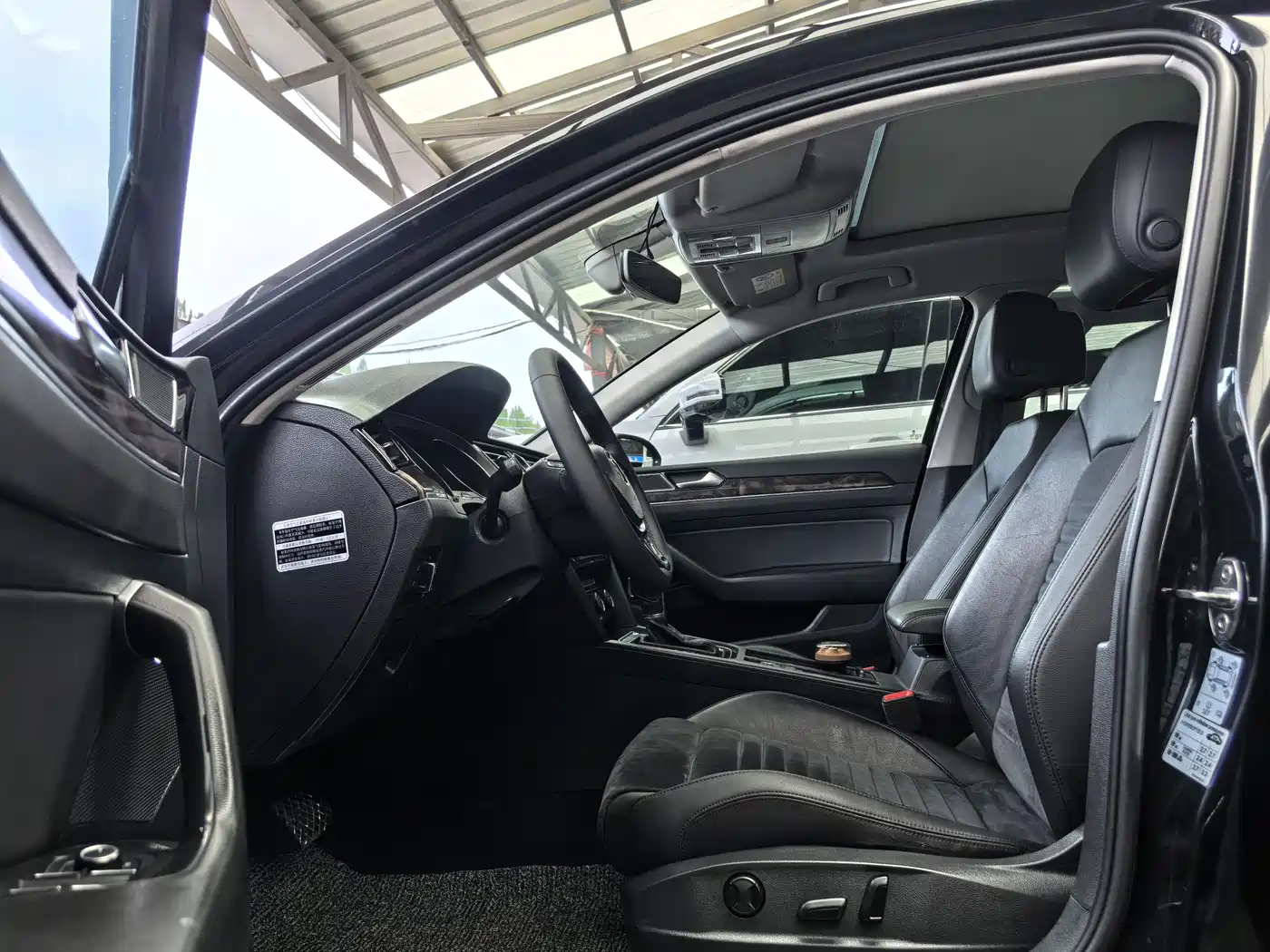 Volkswagen Magotan 2017 380TSI DSG Luxury фото 5