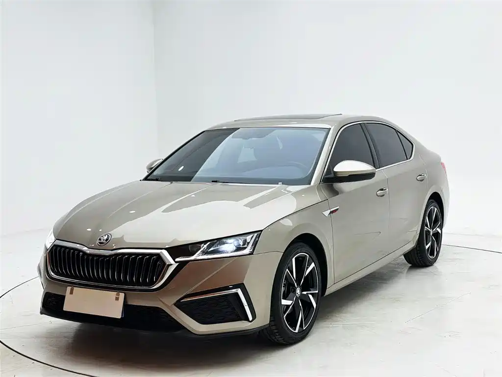 Škoda Octavia 2021 PRO TSI280 DSG Luxury Edition