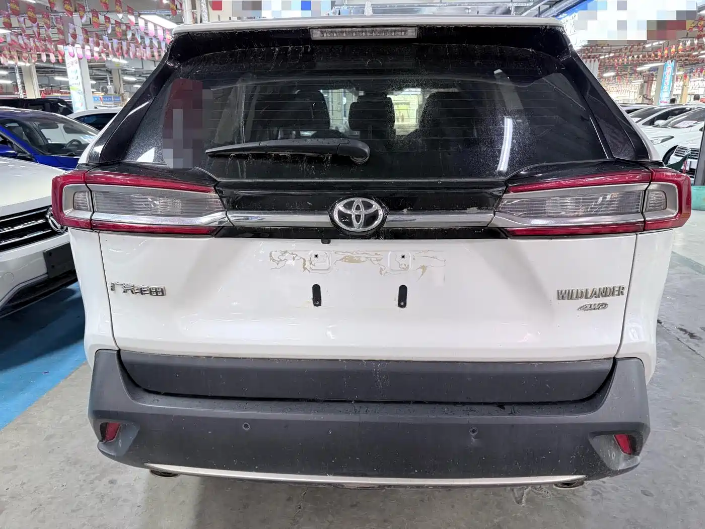 Toyota Wildlander 2020 2.0L CVT AWD Premium Edition фото 17