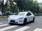 Фото 1 - Tesla Model 3