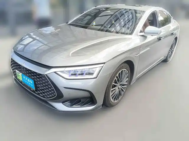 BYD Han 2022 DM-i 121KM Prestige — фото 1