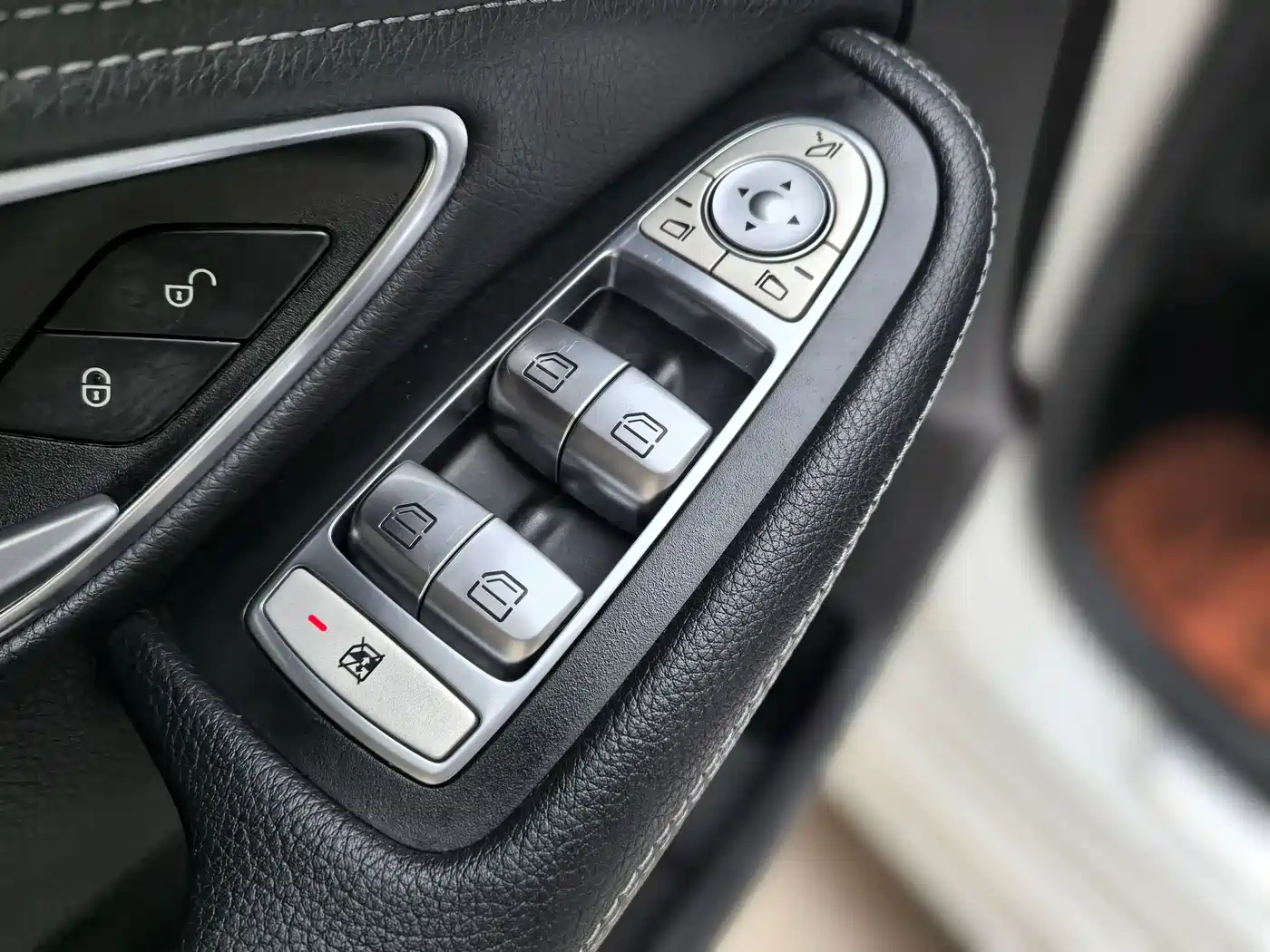 Mercedes-Benz C-Class 2017 Facelift C 200 Sport Edition фото 12