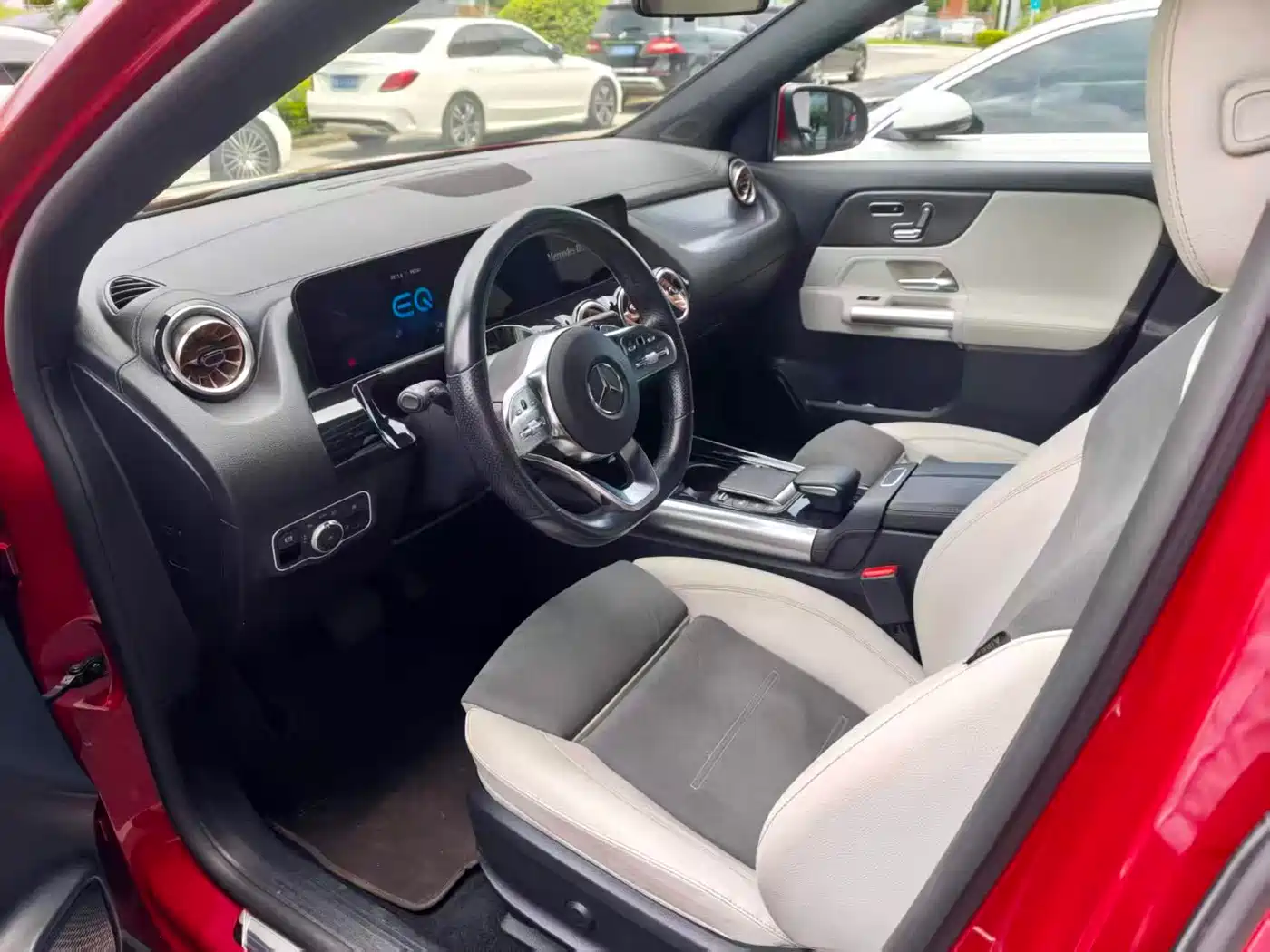 Mercedes-Benz EQA 2022 EQA 300 4MATIC Launch Special Edition фото 6