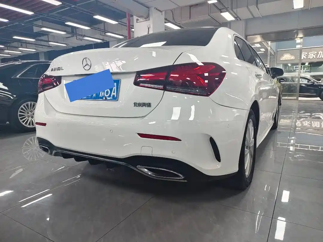 MERCEDES-BENZ A CLASS