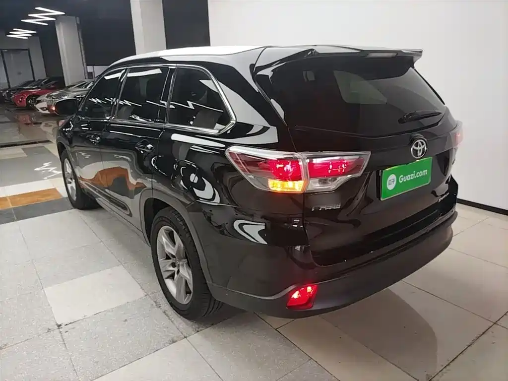 Toyota Highlander 2017 2.0T 4WD Premium 7-Seater фото 5