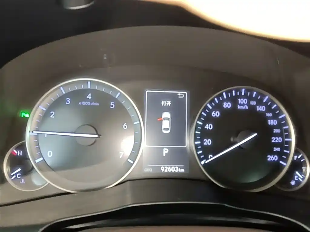 Lexus ES 2015 200 Elite Edition фото 12
