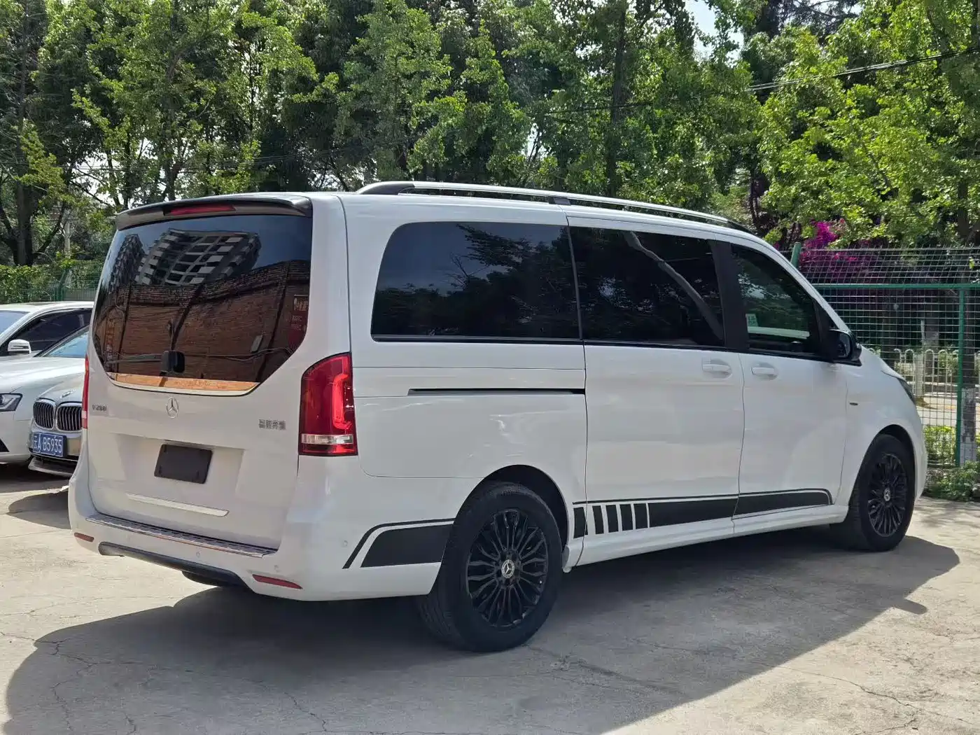 Mercedes-Benz V-Class 2018 V 260 AMG Sport Edition China V фото 7
