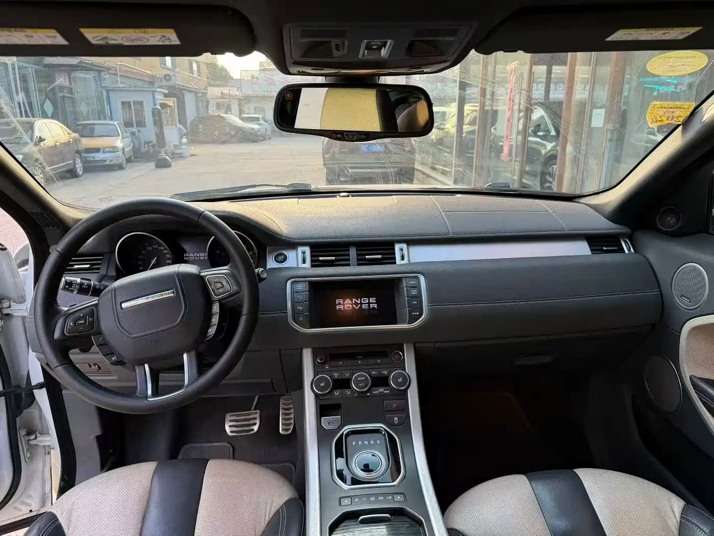 Land Rover Range Rover Evoque (Import) 2012 2012 2.0T 5-door Dynamic Edition