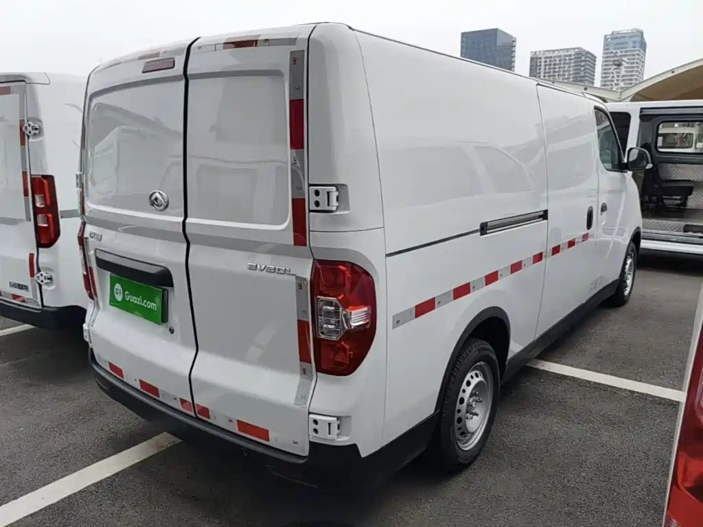 Фото 5 - Maxus Maxus EV30
