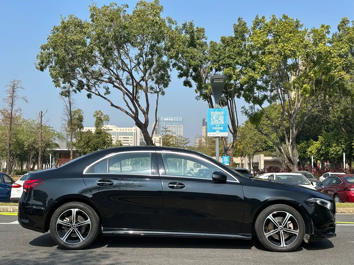 Mercedes-Benz A-Class 2022 Facelift III A 200 L Sport Sedan Fashion фото 15
