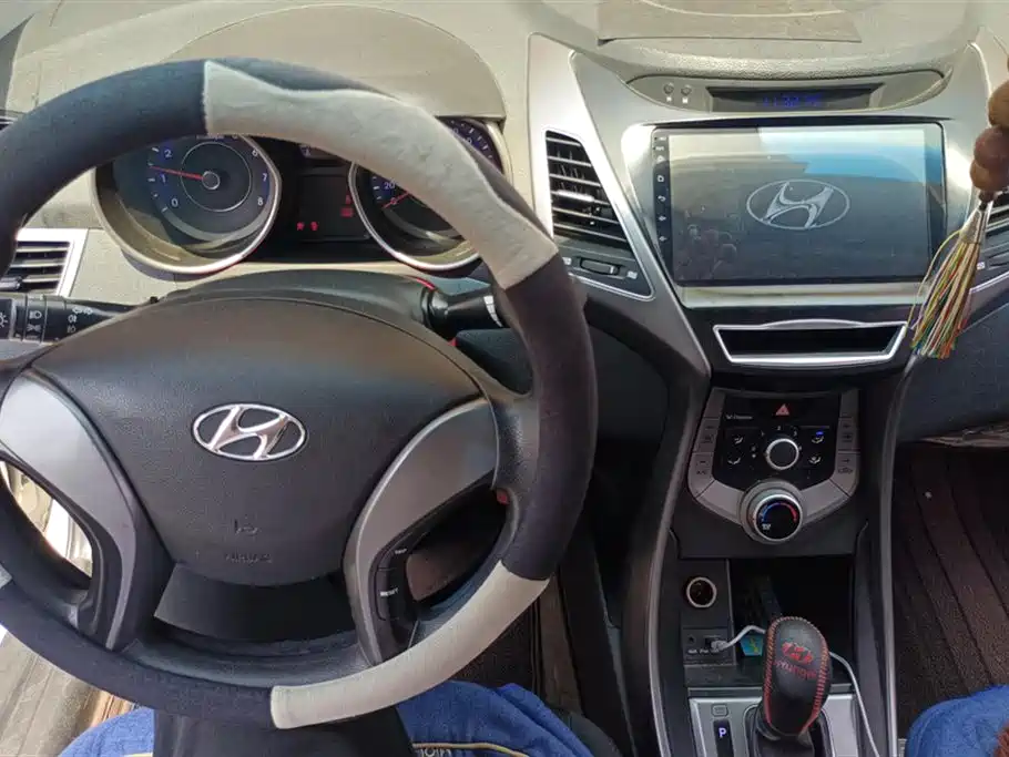Hyundai Langdong 2016 1.6L Automatic Smart Edition фото 12