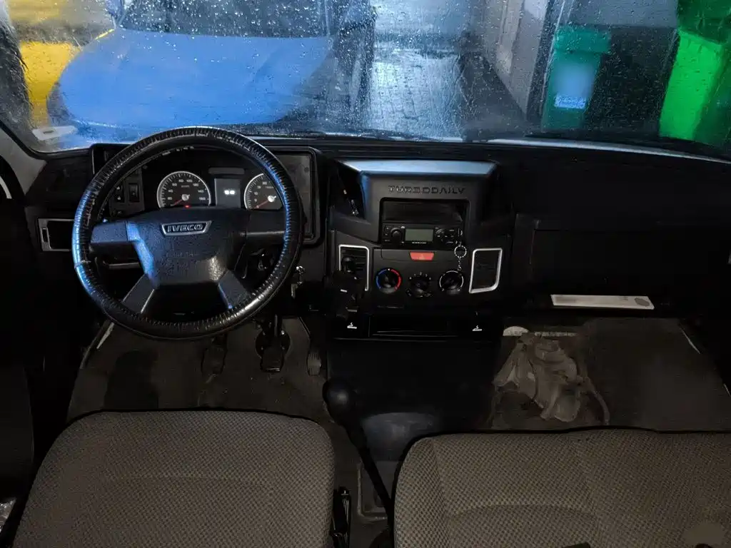 Photo 13 - Iveco Daily
