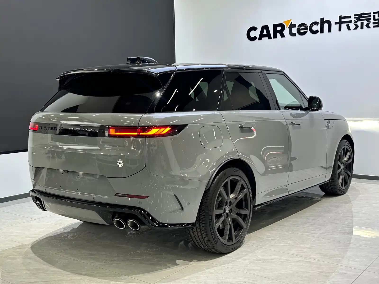 Фото 7 - Land Rover Range Rover Sport